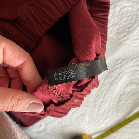 Free People Women’s Voyage Utility High Rise Wide Leg Cargo Pants in Red Size XS - Picture 16 of 16